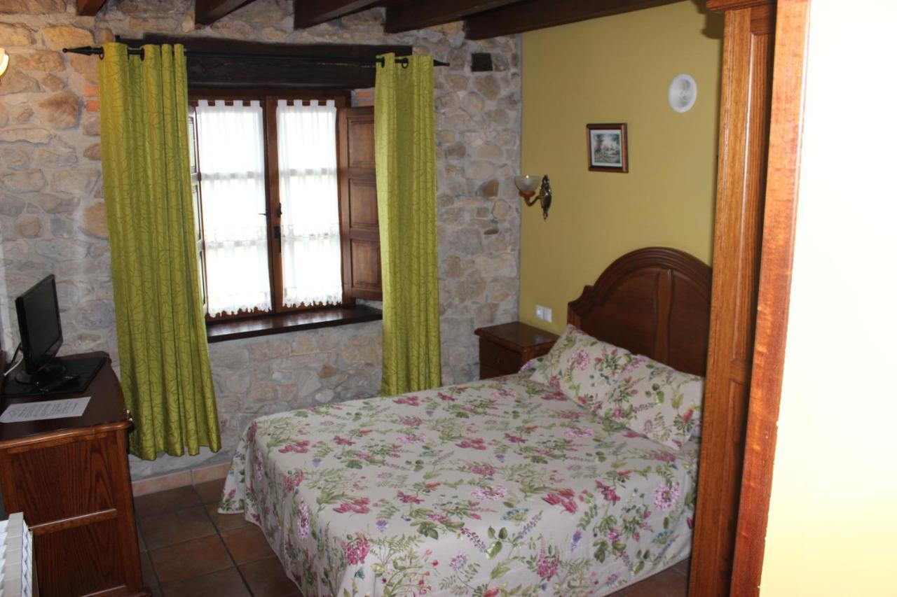 Bed and Breakfast La Venta De Quijas Esterno foto