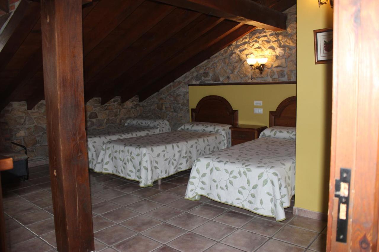 Bed and Breakfast La Venta De Quijas Esterno foto