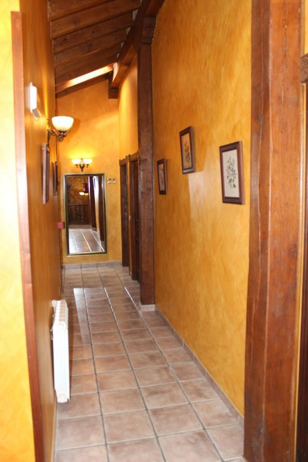 Bed and Breakfast La Venta De Quijas Esterno foto