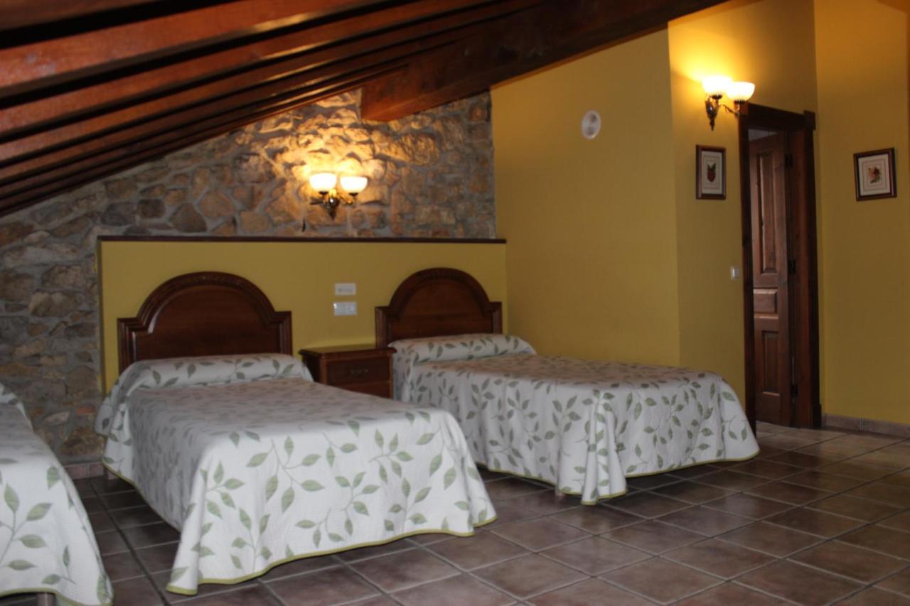 Bed and Breakfast La Venta De Quijas Esterno foto